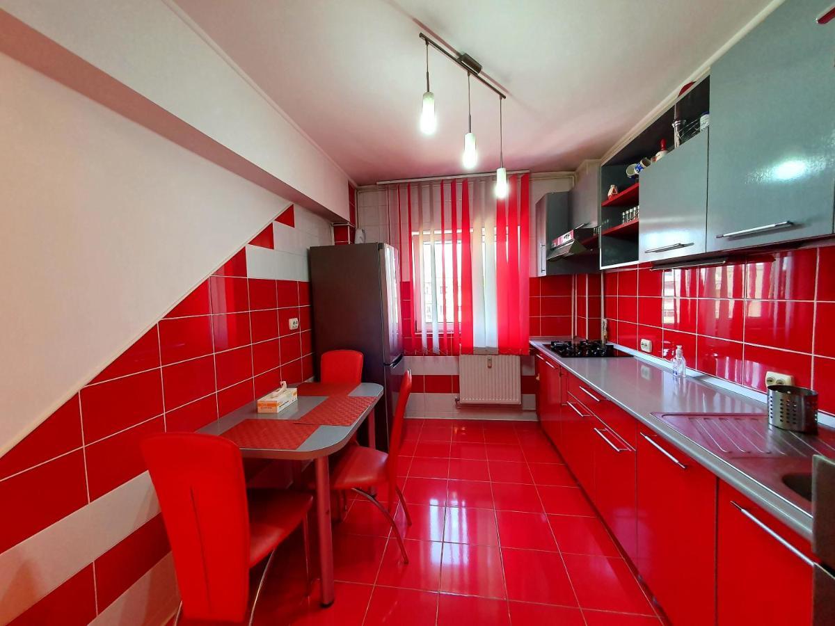 Crema Apartaments Плоешти Экстерьер фото